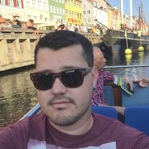 Meet your Posher, Travis